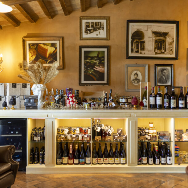 immagine rappresentativa della bottega interna all'osteria